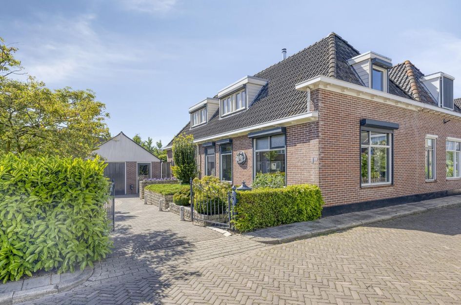 Hoepelweg 8