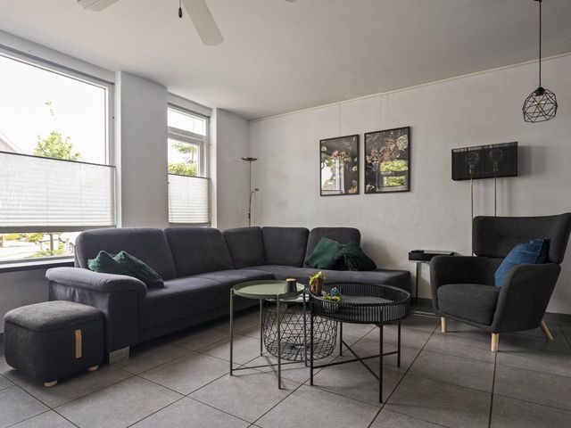 Wierbalg 2807, Julianadorp