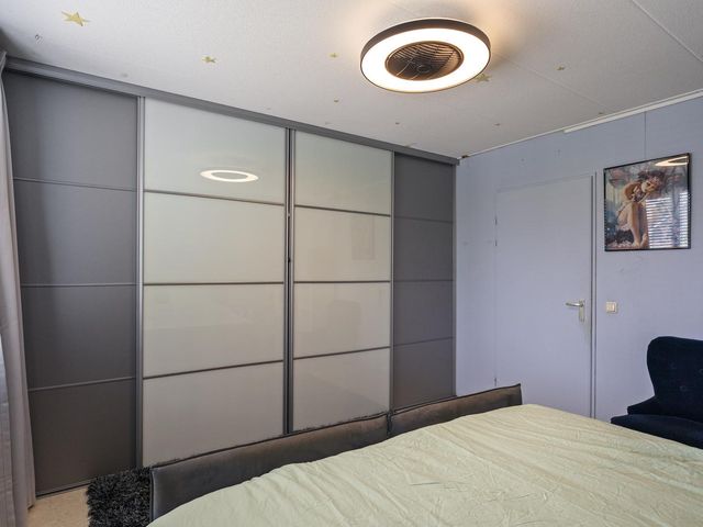 Wierbalg 2807, Julianadorp