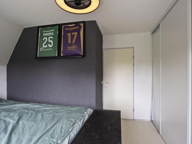 Wierbalg 2807, Julianadorp