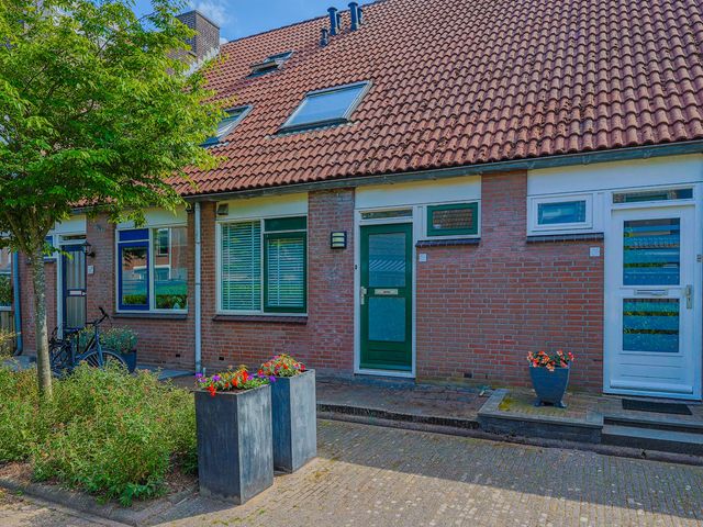 Smalweer 28, Sliedrecht