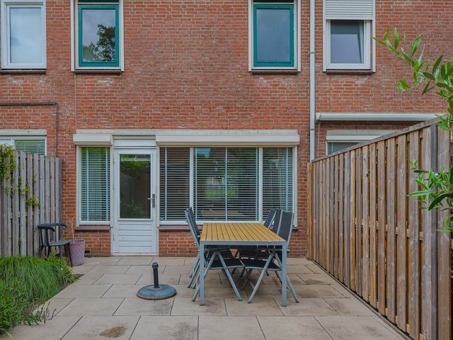 Smalweer 28, Sliedrecht