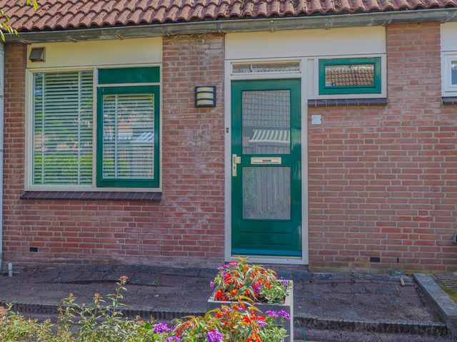 Smalweer 28, Sliedrecht