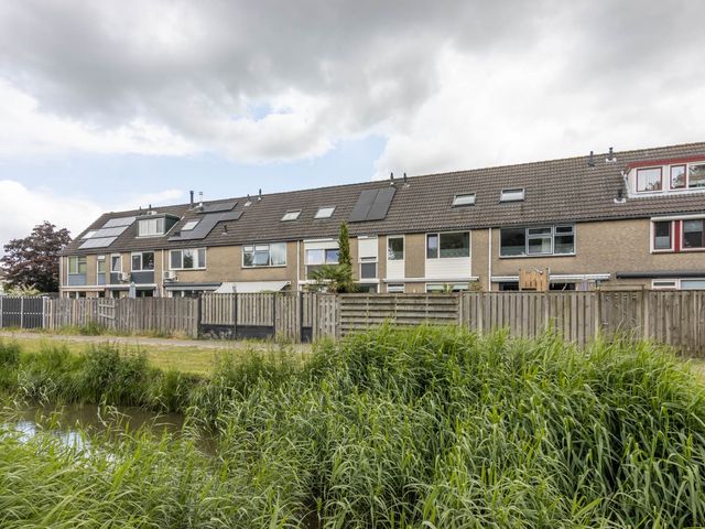 Jachtbuitkreek 11, Spijkenisse