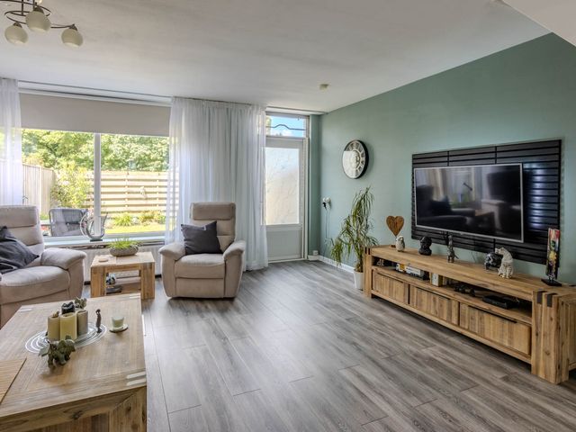 Jachtbuitkreek 11, Spijkenisse