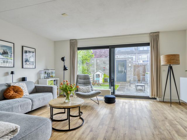 Brielsemeer 54, Barendrecht