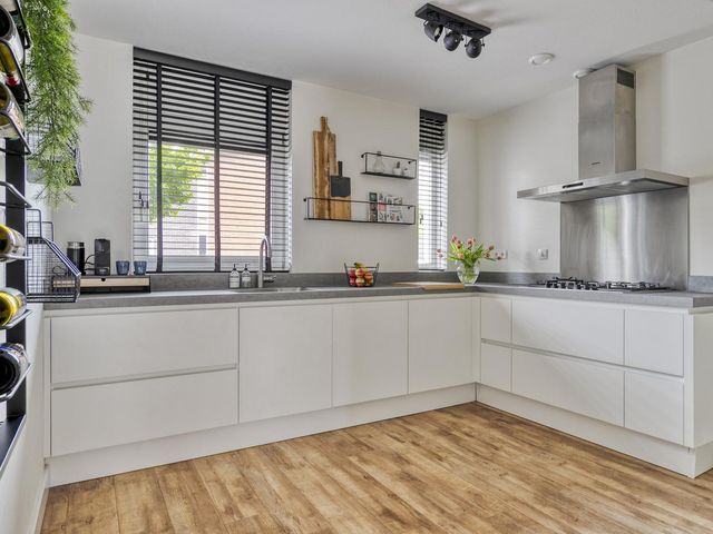 Brielsemeer 54, Barendrecht