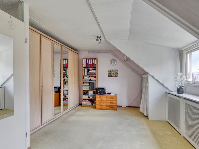 IJsdans 30, Capelle aan den IJssel