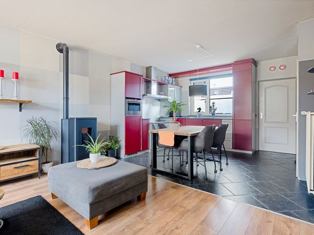 De Klamp 8, Erica