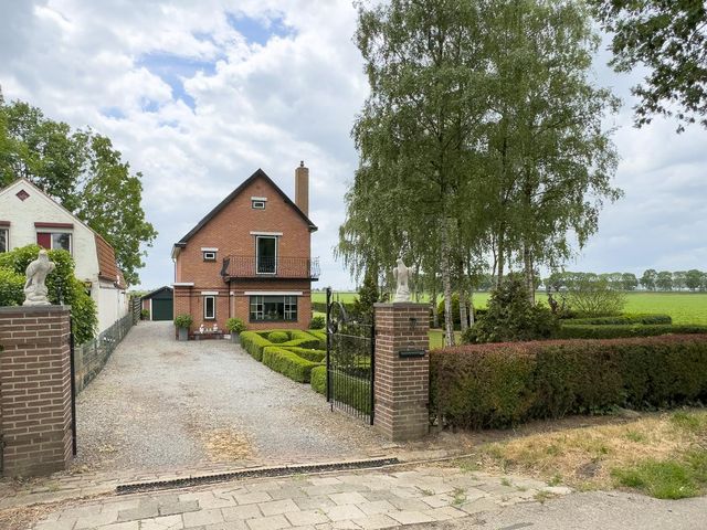 Zandstraat 7, Sas Van Gent
