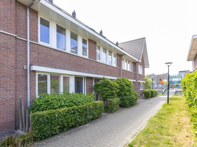 Govert Oostwoudpad 4, Zwaag