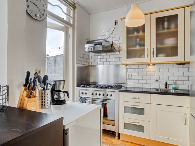 Van Dijckstraat 28A, Schiedam
