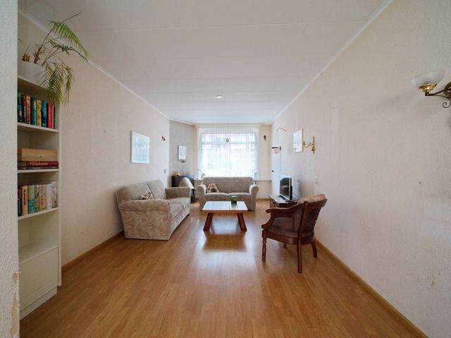 Tienhovenselaan 27, Den Haag