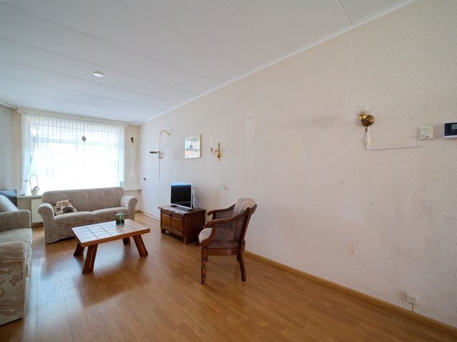 Tienhovenselaan 27, Den Haag