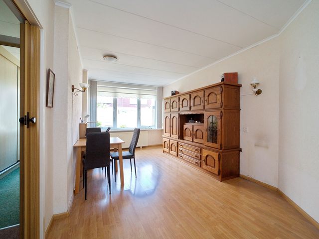 Tienhovenselaan 27, Den Haag