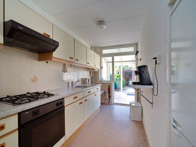 Tienhovenselaan 27, Den Haag