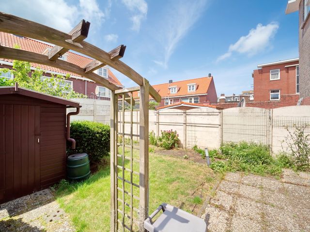 Tienhovenselaan 27, Den Haag