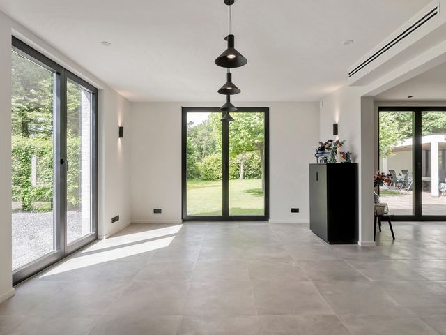 Leeuweriklaan 4  , Ravels