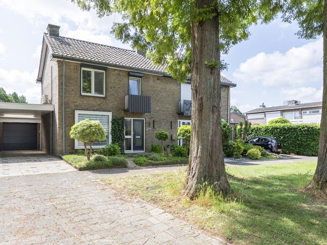 Ruysdaellaan 21, Geleen