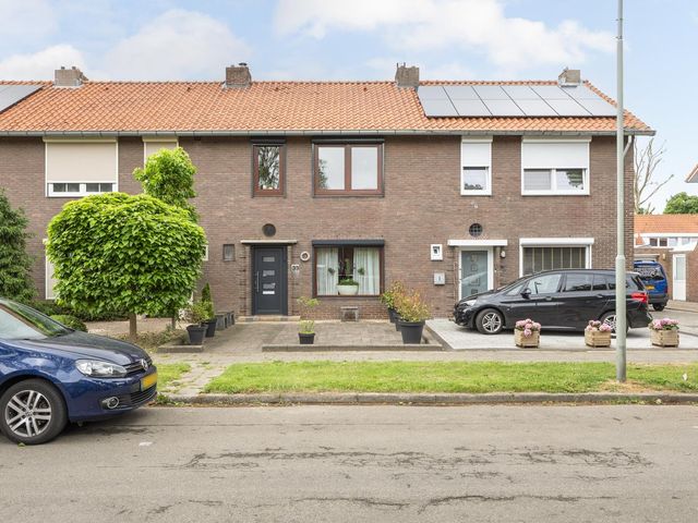 Oleanderstraat 33, Geleen