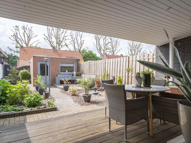 Oleanderstraat 33, Geleen