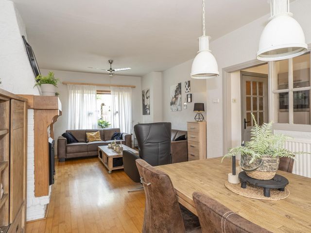 Oleanderstraat 33, Geleen