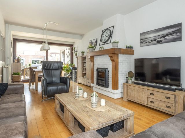 Oleanderstraat 33, Geleen