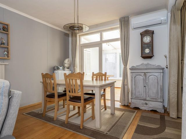 Julianastraat 10, Einighausen