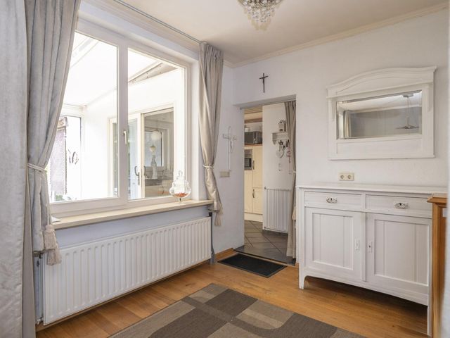 Julianastraat 10, Einighausen