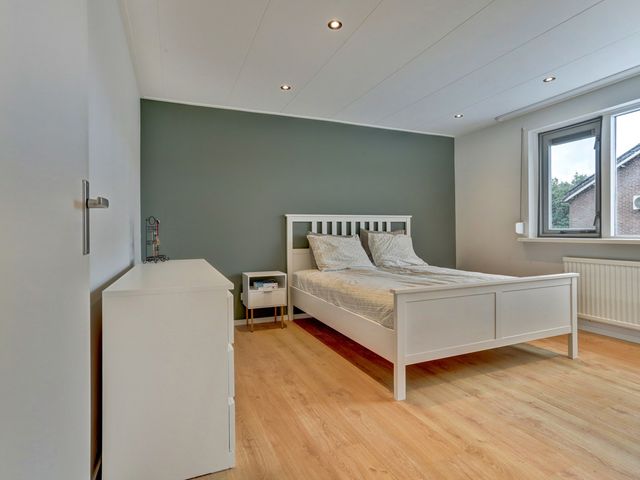 Boegent 4, Reusel