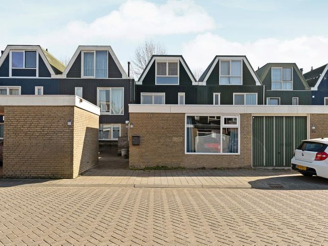 Archipel 15 49, Lelystad