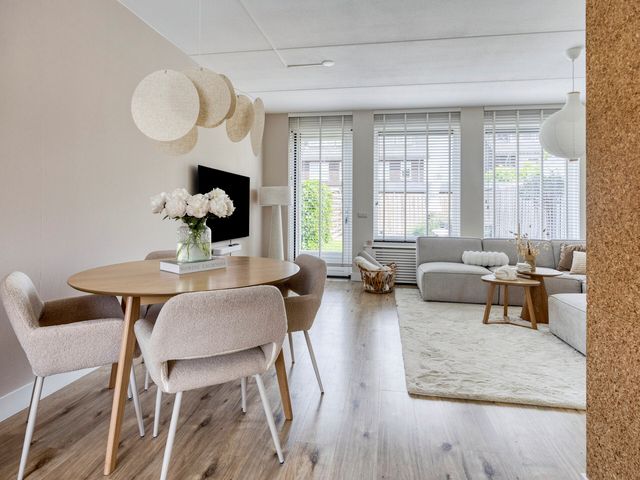 Mangaan 23, Zeewolde