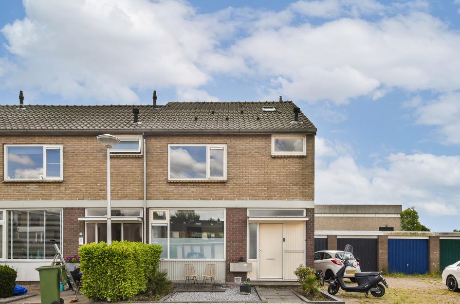 Van der Veenstraat 11
