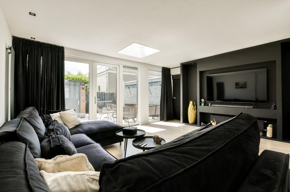 Van der Veenstraat 11
