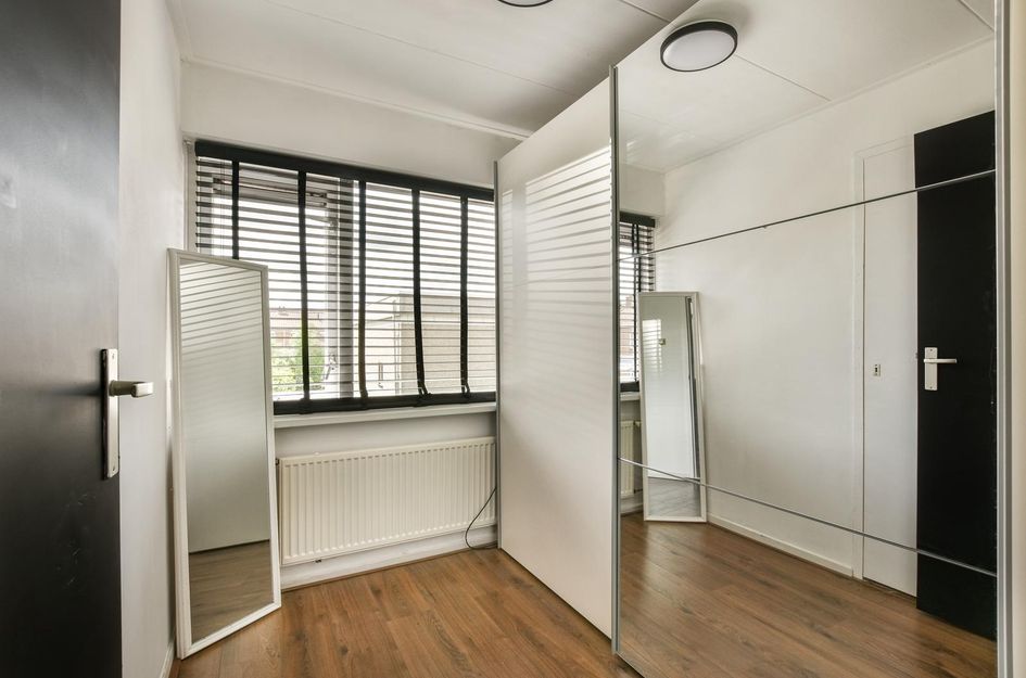 Van der Veenstraat 11