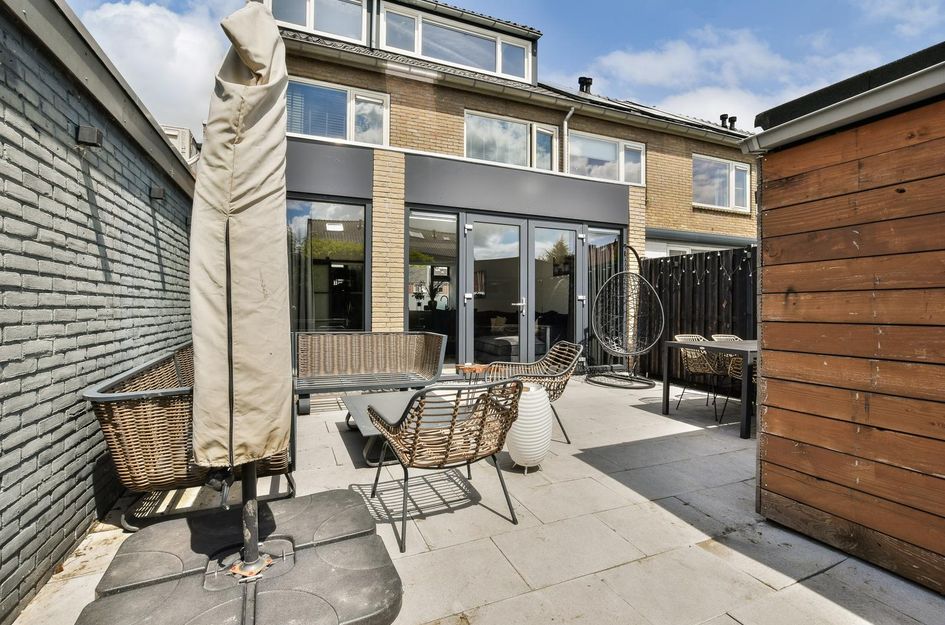 Van der Veenstraat 11