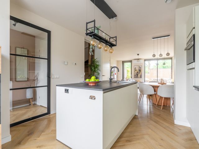 Donatellostraat 48, Lent