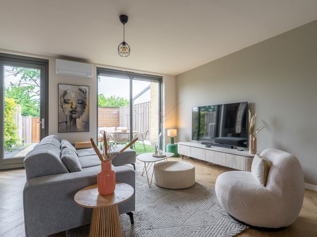 Donatellostraat 48, Lent