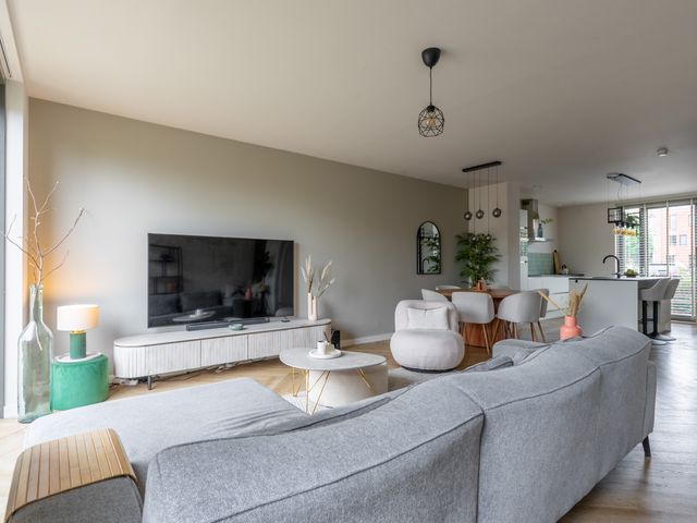 Donatellostraat 48, Lent
