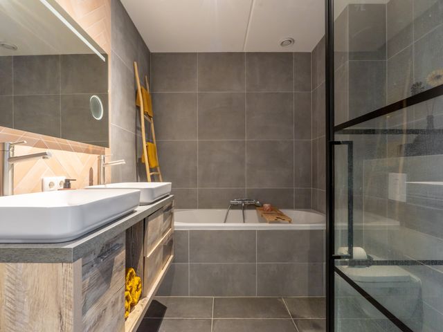 Donatellostraat 48, Lent