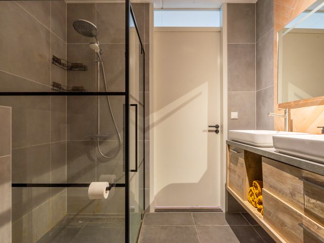 Donatellostraat 48, Lent