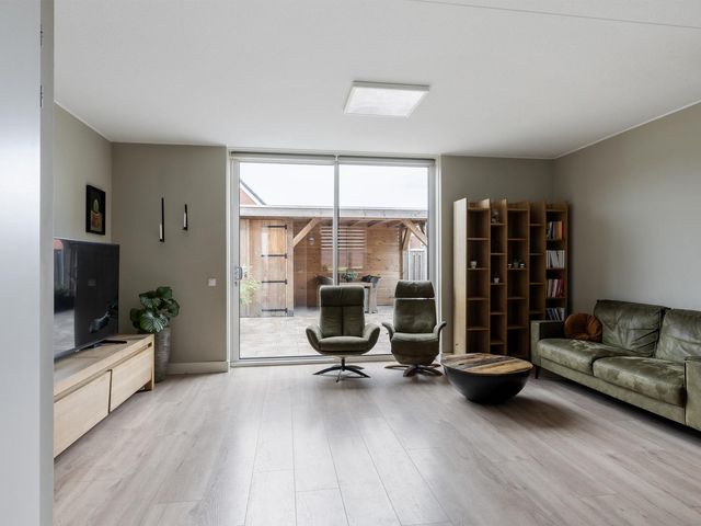 Vestetuin 7, Tholen
