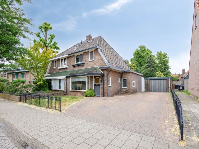 Acacialaan 15, Rhenen