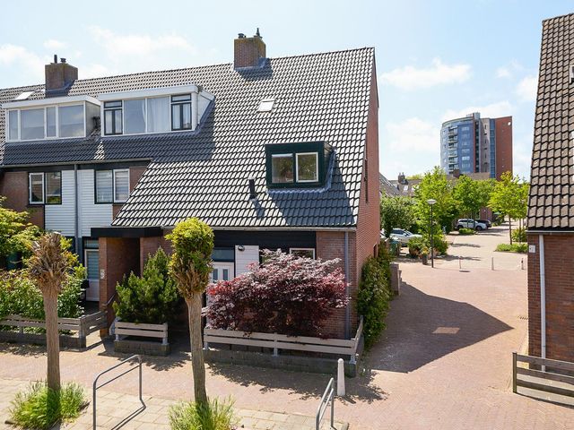 Onafhankelijkheidsweg 92, Leiden