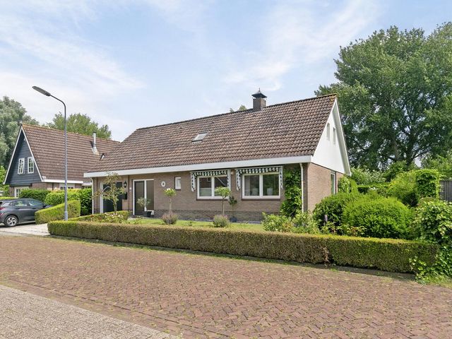 Prunusstraat 59, 'S-Gravenpolder