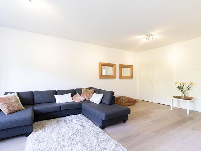 Bolestein 392, Amsterdam