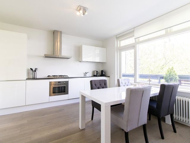 Bolestein 392, Amsterdam