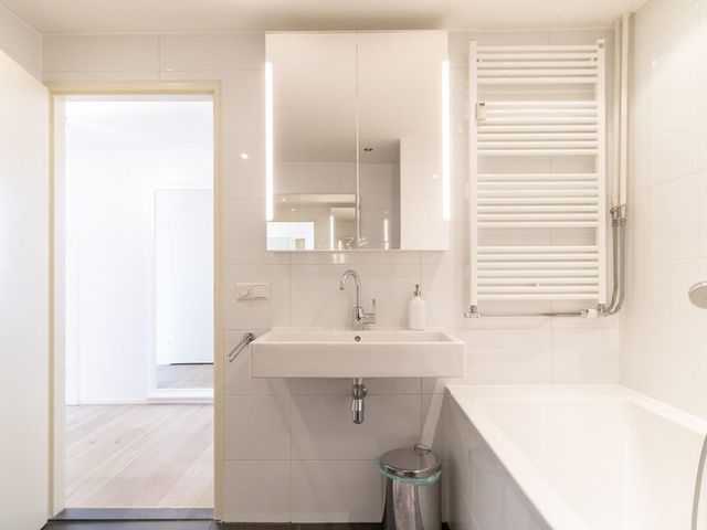 Bolestein 392, Amsterdam