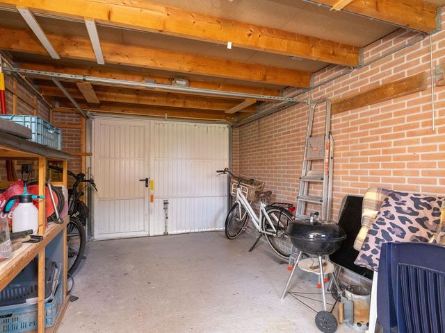 Laurier 76, Hoogkarspel