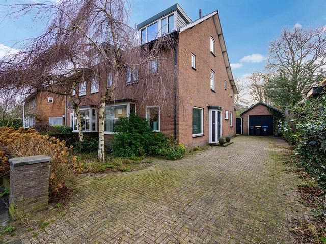 Dr. Kuyperlaan 25, Velsen-Zuid